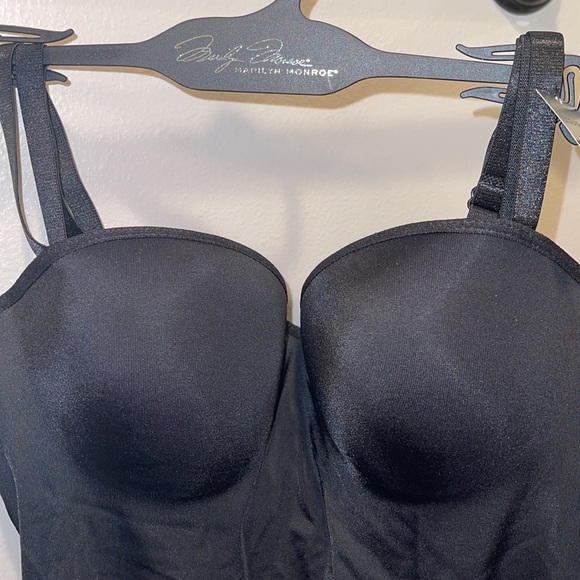 ❤️NEW!!!❤️Strm Line Shaping Cami. 36C. - Picture 9 of 16